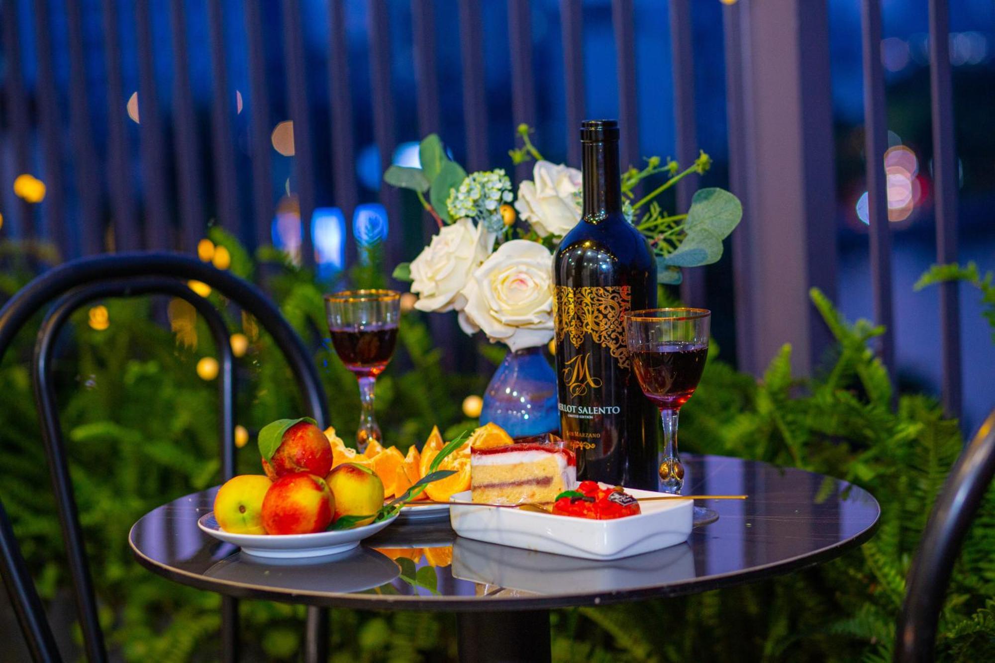 Lake View Hotel Ханой Екстер'єр фото